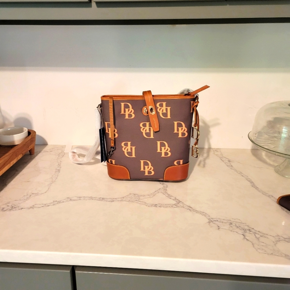 DOONEY BOURKE brown logo purse and wallet set genuine leather